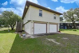225 Swallow Dr, Palacios, TX 77465 - Photo 5