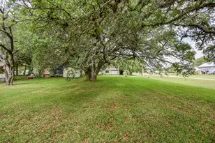 225 Swallow Dr, Palacios, TX 77465 - Photo 45