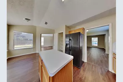 2908 Cambridge Circus, Pearland, TX 77581 - Photo 3