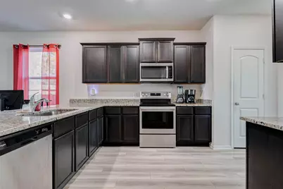 25423 Glacier Lake Drive, Cleveland, TX 77328 - Photo 5