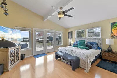 1239 Oahu Drive, Tiki Island, TX 77554 - Photo 11