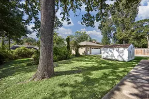 10919 Britoak Ln, Houston, TX 77079 - Photo 5
