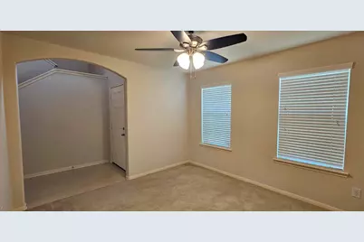 930 Sage Street, Baytown, TX 77521 - Photo 7