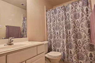 930 Sage St, Baytown, TX 77521 - Photo 23