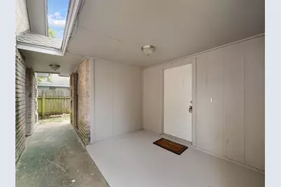 8743 Yvonne Drive, Houston, TX 77044 - Photo 3