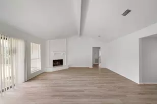 8743 Yvonne Dr, Houston, TX 77044 - Photo 9
