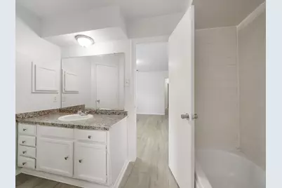 8743 Yvonne Drive, Houston, TX 77044 - Photo 27