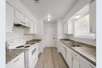 8743 Yvonne Drive, Houston, TX 77044 - Photo 13