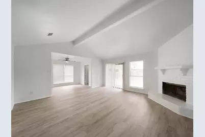 8743 Yvonne Drive, Houston, TX 77044 - Photo 7