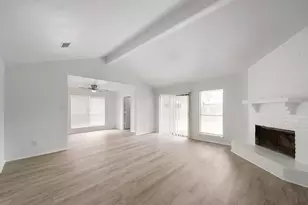 8743 Yvonne Dr, Houston, TX 77044 - Photo 7