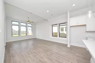 5631 Birchwood Gln Dr, Houston, TX 77493 - Photo 9