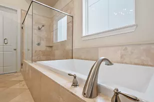 249 E 27th St, Houston, TX 77008 - Photo 27