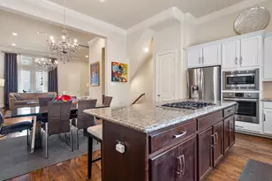 249 E 27th St, Houston, TX 77008 - Photo 13