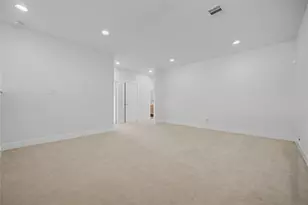 5519 Paraiso Pl, Houston, TX 77091 - Photo 11