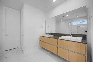 5519 Paraiso Pl, Houston, TX 77091 - Photo 9