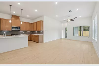 26241 E Outrider Banks Circle, Montgomery, TX 77316 - Photo 13