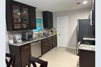 306 Isles End Road, Tiki Island, TX 77554 - Photo 15