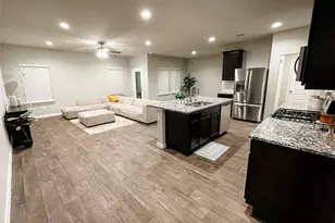 13114 Leisure Cove Dr, Texas City, TX 77568 - Photo 3