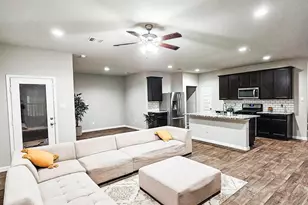 13114 Leisure Cove Dr, Texas City, TX 77568 - Photo 5