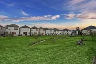 2309 Silva Park Ln, Houston, TX 77091 - Photo 39