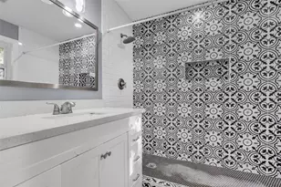 6930 Neff St, Houston, TX 77074 - Photo 3