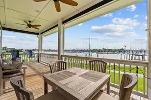 403 W Shore Dr, Clear Lake Shores, TX 77565 - Photo 11