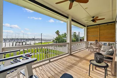 403 W Shore Drive, Clear Lake Shores, TX 77565 - Photo 11
