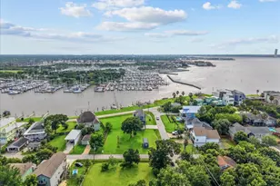 403 W Shore Dr, Clear Lake Shores, TX 77565 - Photo 41