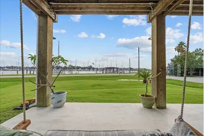 403 W Shore Drive, Clear Lake Shores, TX 77565 - Photo 37