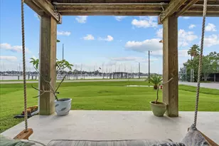 403 W Shore Dr, Clear Lake Shores, TX 77565 - Photo 37