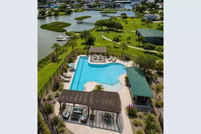 403 W Shore Drive, Clear Lake Shores, TX 77565 - Photo 49