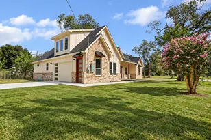 1302 Lamar St, Liberty, TX 77575 - Photo 35