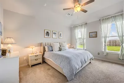 11822 Maple Oak Drive, Houston, TX 77066 - Photo 17