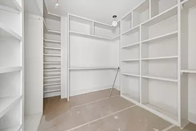 12914 Queensbury Lane, Houston, TX 77079 - Photo 9