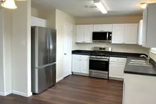 8542 Doskocil Dr, Houston, TX 77044 - Photo 5