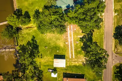 703 Lake Shore Drive, Trinity, TX 75862 - Photo 15