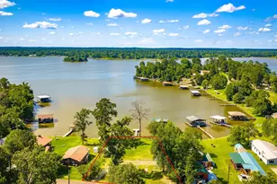 703 Lake Shore Dr, Trinity, TX 75862 - Photo 1