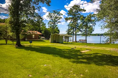 703 Lake Shore Drive, Trinity, TX 75862 - Photo 9
