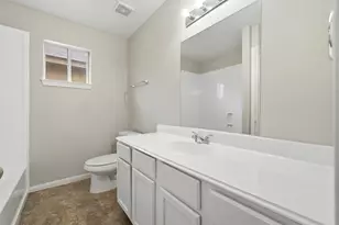 4930 S Cancun Dr, Houston, TX 77045 - Photo 25