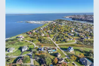 212 Oakdale Street, Shoreacres, TX 77571 - Photo 39