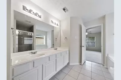 427 Northvalley Drive, Houston, TX 77073 - Photo 19