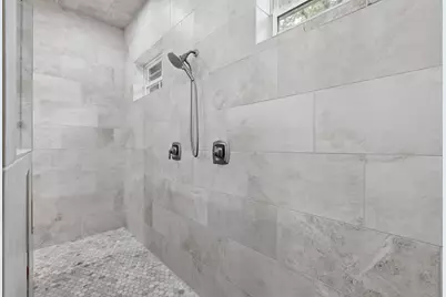 7106 Hampton Court, Spring, TX 77389 - Photo 13