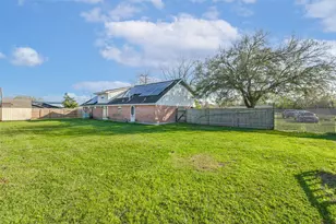 71 Garfield St, La Porte, TX 77571 - Photo 37