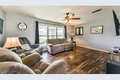 71 Garfield Street, La Porte, TX 77571 - Photo 11