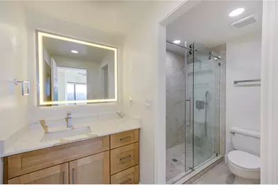 2001 Holcombe Boulevard #2203, Houston, TX 77030 - Photo 27