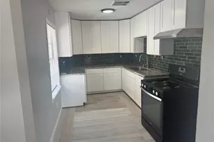 13929 Eagle Pass St, Houston, TX 77015 - Photo 9