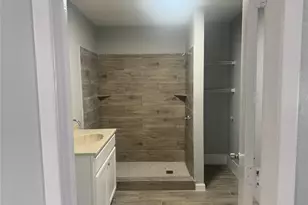 13929 Eagle Pass St, Houston, TX 77015 - Photo 7