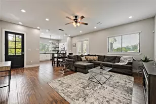 3034 Wayne St, Houston, TX 77026 - Photo 3