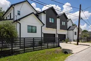 3034 Wayne St, Houston, TX 77026 - Photo 3