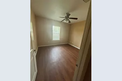 111 S Fulton Street, Texas City, TX 77591 - Photo 11